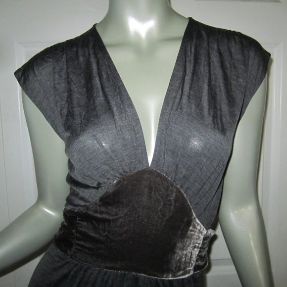 DIANE VON FURSTENBERG Gray Sleeveless Ferna Top - Picture 2 of 6